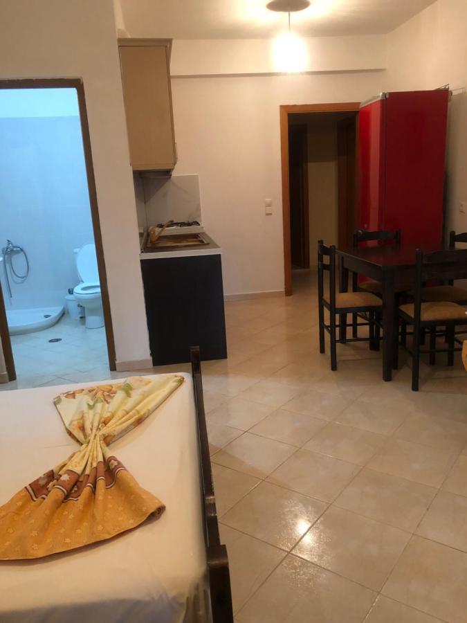 דירות Lukovë Simona'S House מראה חיצוני תמונה