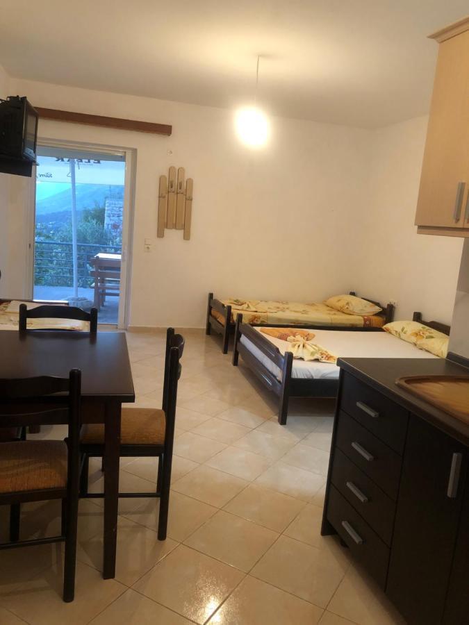 דירות Lukovë Simona'S House מראה חיצוני תמונה