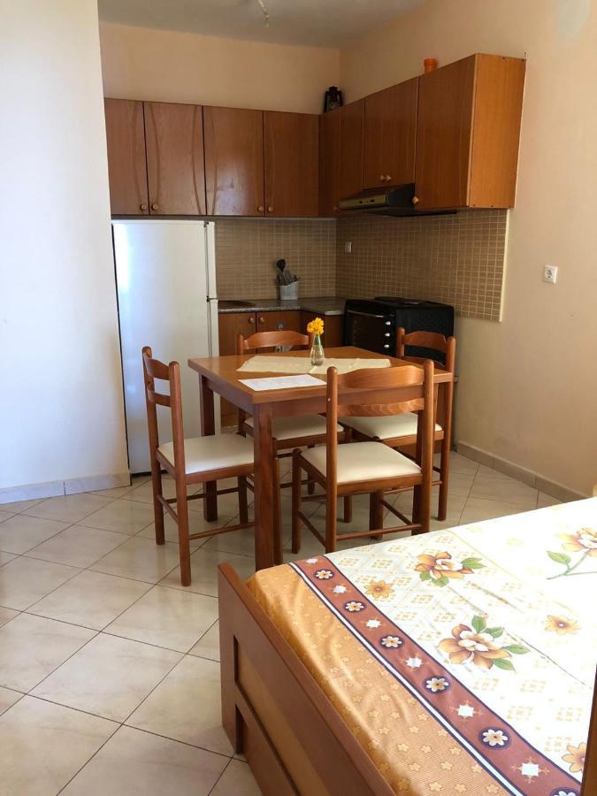 דירות Lukovë Simona'S House מראה חיצוני תמונה