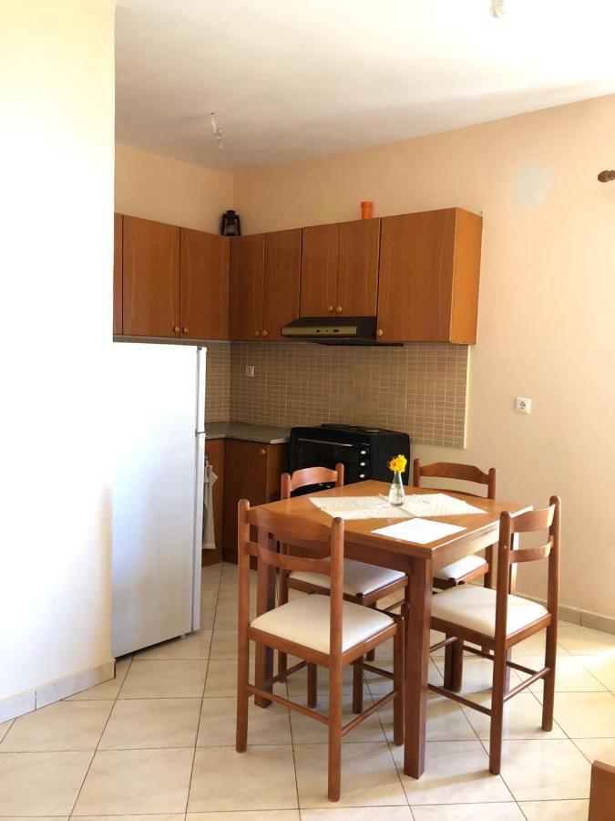 דירות Lukovë Simona'S House מראה חיצוני תמונה